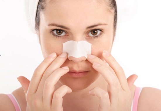 Hướng dẫn cách chăm sóc mũi đúng cách sau phẫu thuật nâng mũi